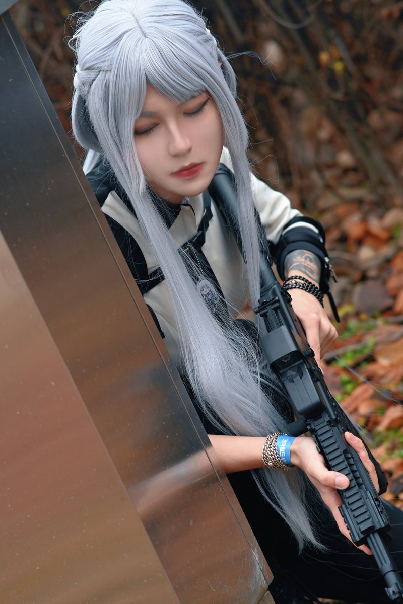 Inflitration
AK-12

#소녀전선 
#GirlsFrontline
#少女前线 
#ドルフロ