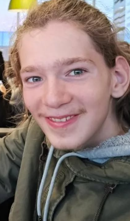 NieuwsArena's tweet photo. BREAKING: Vermiste #Milan (16) dood aangetroffen na dagenlange zoektocht 💔 Lees meer: https://t.co/sUDgSsRYJE https://t.co/jurheFG6lo