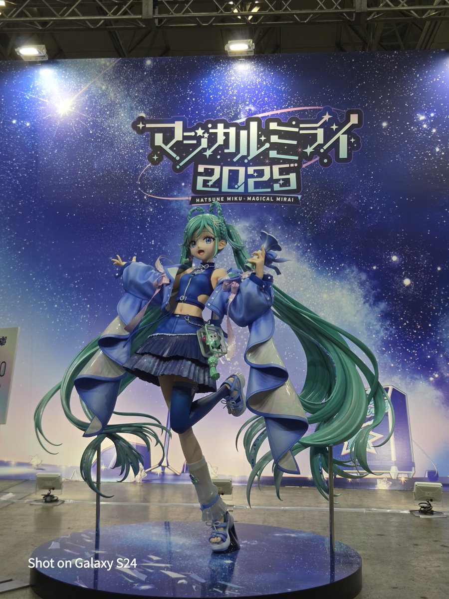 新品★今年色のグリーンロゴで皆を引立て役Bにしちゃお‼️キラリーン眩しいぜっ‼️ 今年も残りわずかなのでお気に入りの4枚を貼る GDBA試乗、てぃーすさん