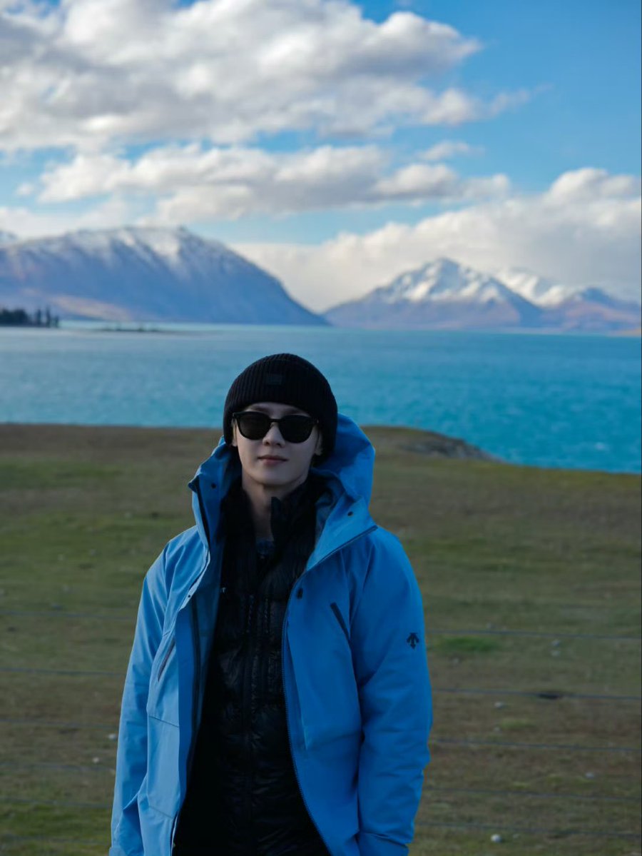 dailykunxd's tweet image. 251229 #Kun weibo update

Original photos drop
🔗weibo.com/6988800170/524…

3/3

#쿤 #钱锟 #クン #QIANKUN  
#WayV #威神V #웨이션브이