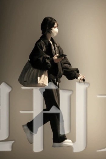 LOVE 佐々木舞香ちゃん 私服で持ってるバッグ多分これだよね？ 自分も