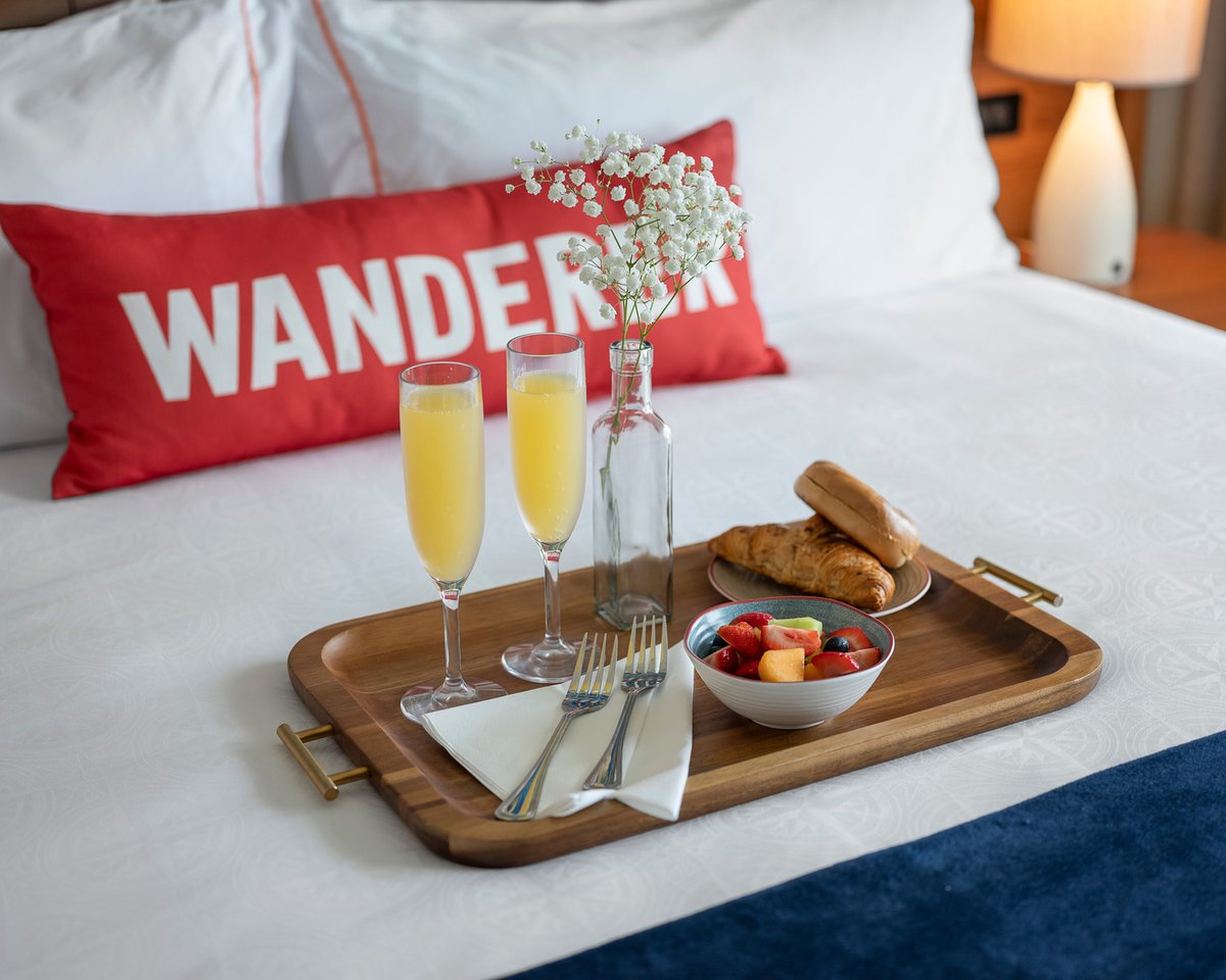 HotelCompass's tweet image. Start your day the Compass way. ☕🥐 

Enjoy a delicious breakfast filled with fresh flavors, warm smiles, and plenty of sunshine to fuel your next adventure.

What’s your go-to breakfast item when you’re in paradise?