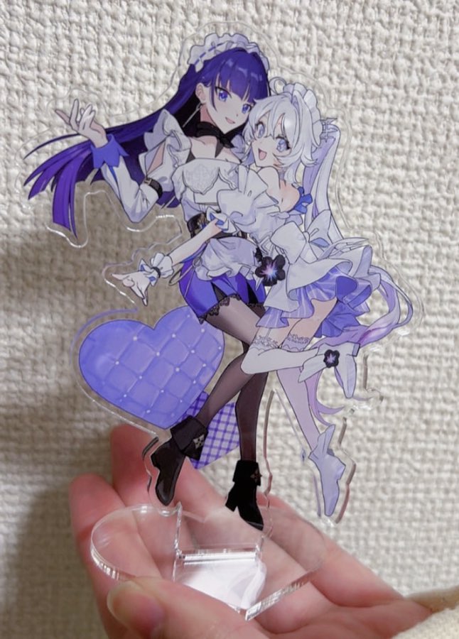 明日よろしくお願いします！！ 一足先にアクスタが来た…🥰 色紙は当日