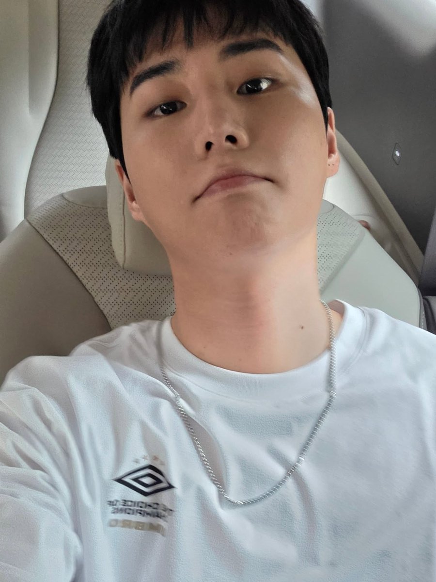 fullsunienana's tweet image. user Youngk93                 user from_youngk