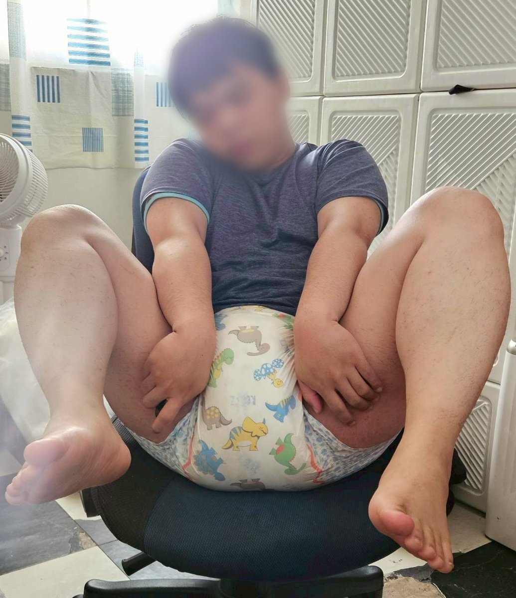 abdltgdboy160's tweet photo. #ABDL #Diaper #nappy #wet_diaper #diaperboy #adult_baby #diaper_lover https://t.co/7oWIv7fsx0