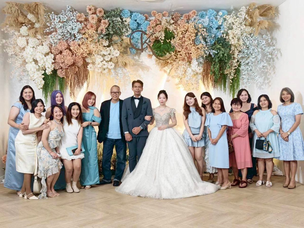 nuubeernaja's tweet image. พี่เป๊ก @peckpalit นุชของพี่เป๊กมีคนดูแลแล้วน้าา🥰 เค้าดูแลนุชเป็นอย่างดีเลย และ support การเป็นนุชของพี่เป๊กด้วยค่า ขอบคุณพี่นุช เพื่อนนุช น้องนุชทุกคน ที่มาร่วมแสดงความยินดี ครอบครัว702ของเราน่ารักและอบอุ่นเสมอ💙
//รักพี่เป๊กเหมือนเดิมนะค่า 😘 
//ชุดมาในธีมผีเสื้อของพี่เป๊ก🦋