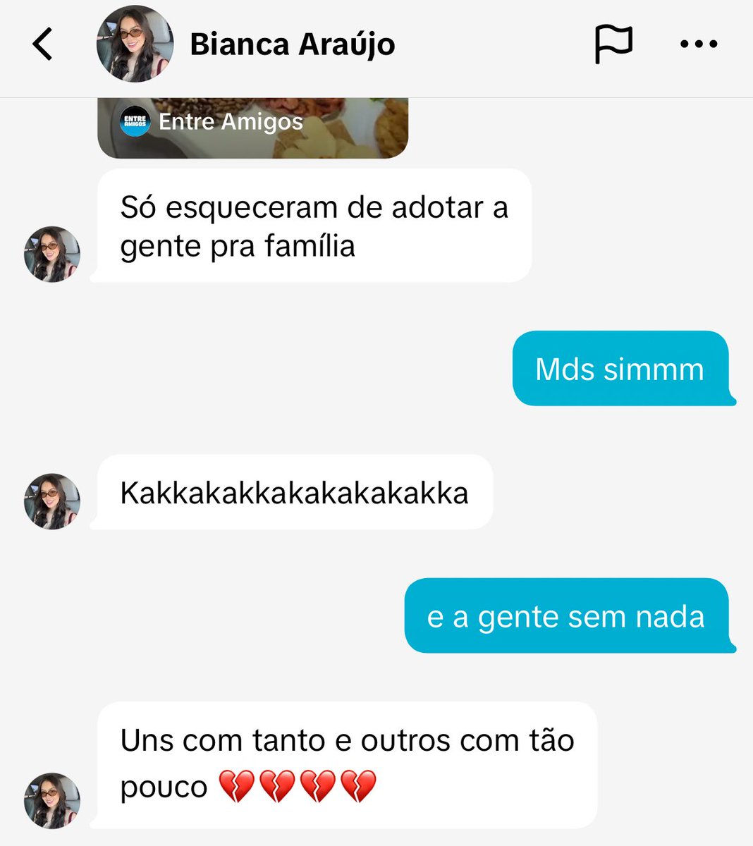 a gente passou véspera de Natal, Natal e o pós Natal desejando lasanha de frango e em nenhum dos almoços/jantas as tias fizeram😔