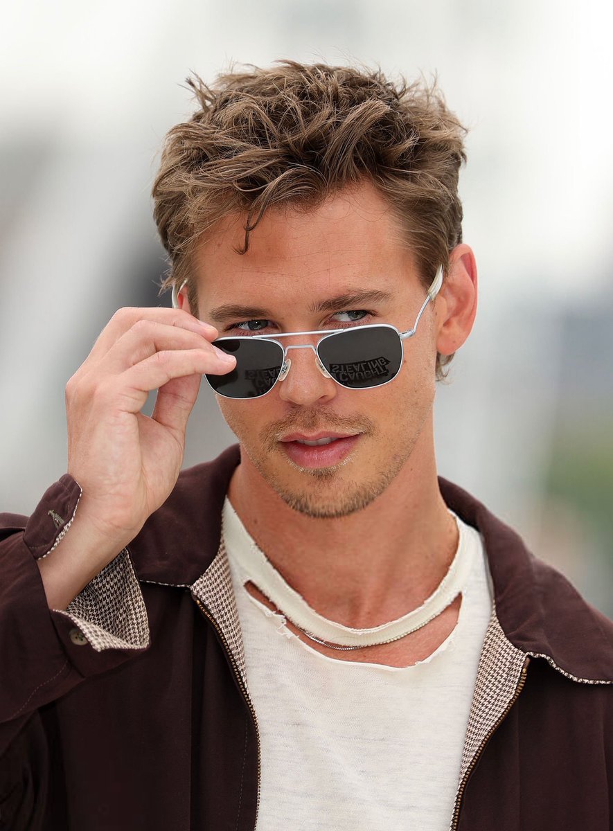 BBButler91's tweet image. Happy Monday Y'all!! Let's make the last week of 2025 a good one!!