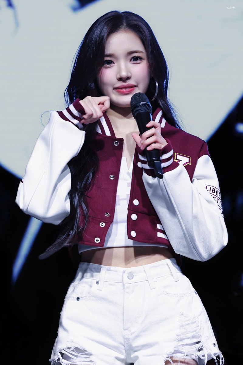 Icebread0412's tweet image. 251103 YUHA

🤍

#Hearts2Hearts  #YUHA
#하츠투하츠 #유하