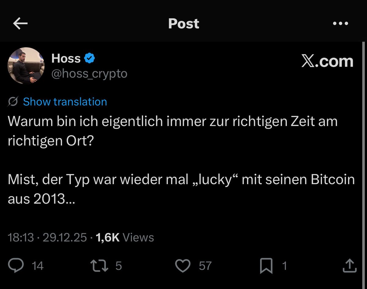 This is how two tweets posted at the same time perform very different on  the free platform we call X Weird @elonmusk So there is 👤🏴‍☠️ or this is  just random?