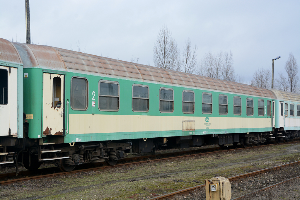 baza_wagonow's tweet image. 🆕 Zaktualizowane spisy "staroci" dla koneserów "Y". Na stronę powróciły spisy wagonów produkcji #HCP- #111Ax, #112Ap, #112Ar oraz #140A i  nowość- #141A.

W przypadku 141A, udało się ustalić wszystkie brakujące daty skreśleń- lista kompletna 200 sztuk ✅

Fot. Adam. Kilian 📸