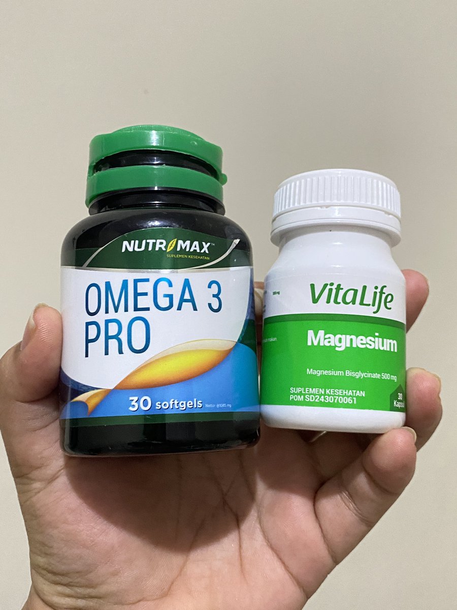 keshikiayame's tweet photo. Vitamins that support women’s health, energy, and youthfulness

• probiotic
• d3 + k2
• astaxanthin
• magnesium
• omega 3 https://t.co/w7ZEScIaJM