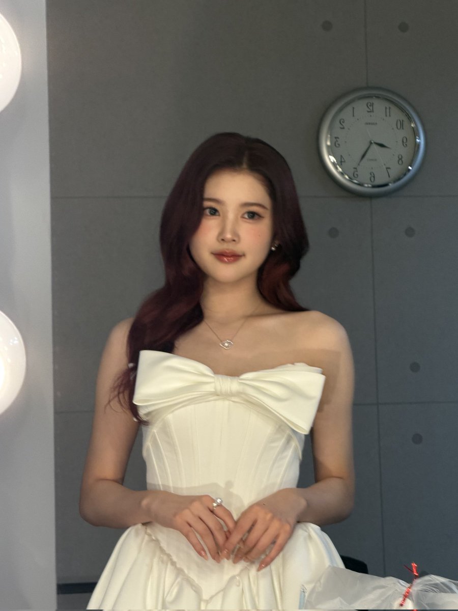 a-na pics tweet media