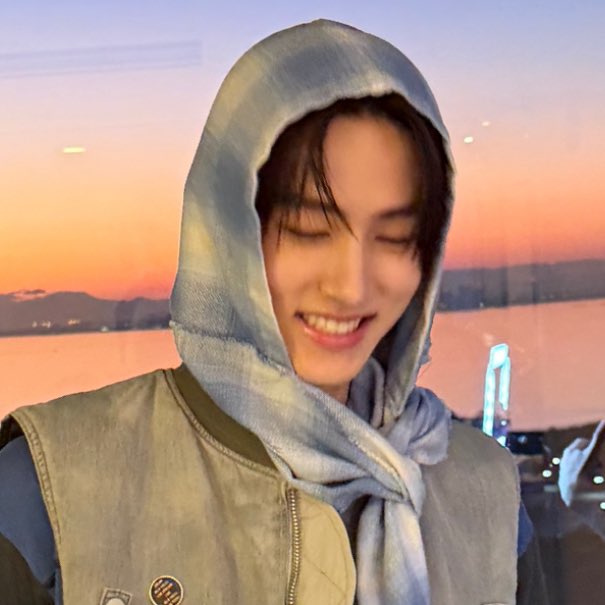 cortisrecords's tweet image. please never lose your smile hyeonie 🥹