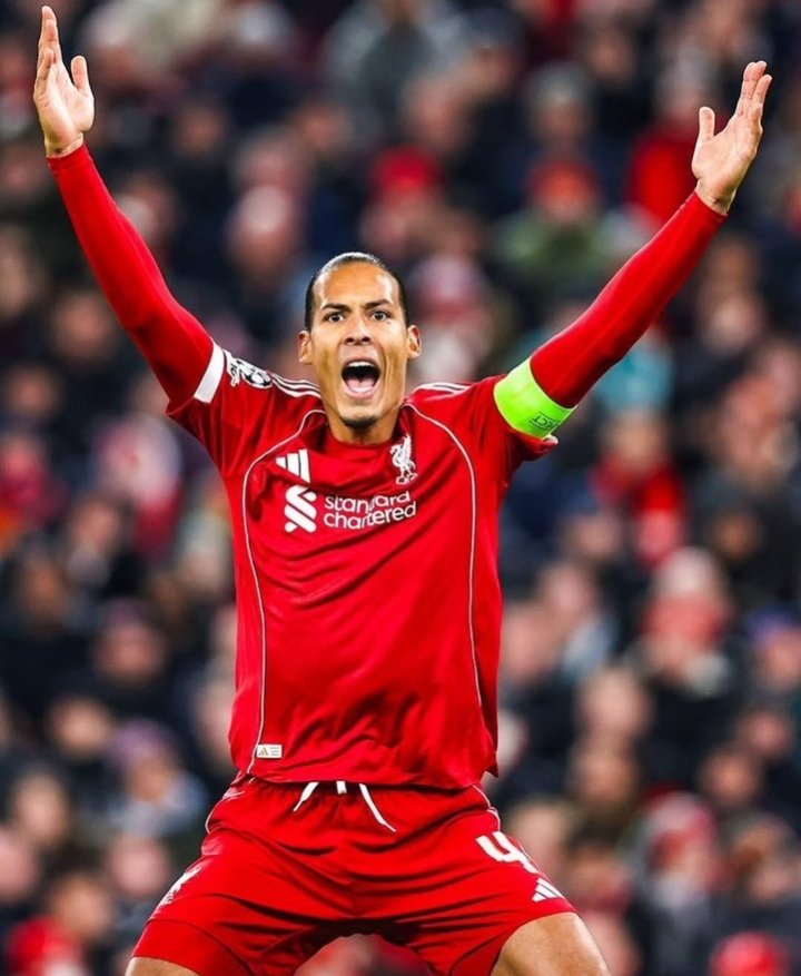 Deaib_szn's tweet image. Trophies aside , what exactly does van dijk have over saliba ?