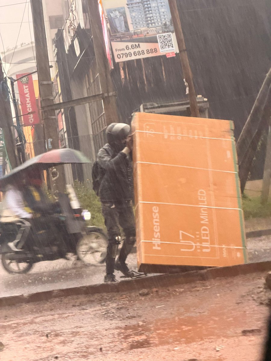 Nyar_ger's tweet photo. Kama ulitumanisha TV 75" na bike hapa Westlands, don't I have news for you ... https://t.co/yA4TYfRFZT