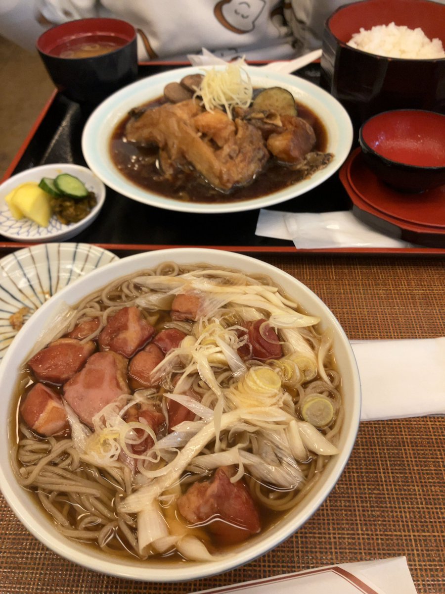 eientei0713's tweet image. 以前から気になっていたお店やに行けたり美味しい料理も食べれてすごく楽しかった