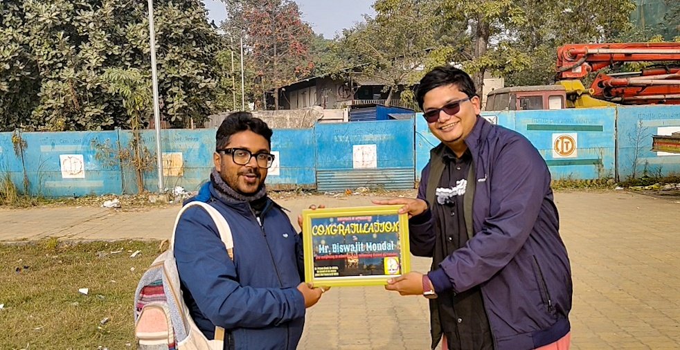 RailFanatic's tweet photo. Vice President of Rail Fanatics of India, Master Priyam Ghosh handed over Certificate of Appreciation to Mr Biswajit Mondol for completing 1 Million  subs on YT. 

His achievement is inspiration &amp; win for the entire bengal rail enthusiast community. 

#RFI #YT https://t.co/OV1BEoO3PM