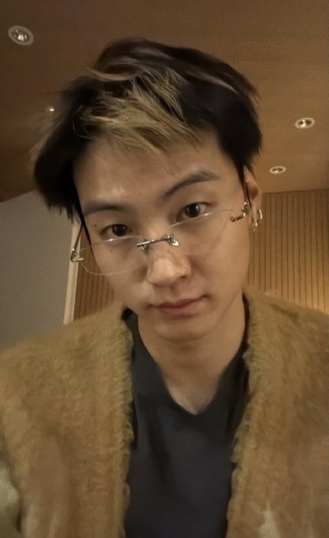 defsoulbrasil's tweet image. 📲 [25.12.29 @/jaybnow.hr] - #JAYB via stories do Instagram!

#JAYB #제이비 #GOT7 #갓세븐 @jaybnow_hr @GOT7Official