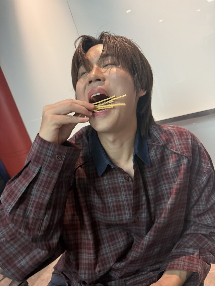 บุนบุ่นบุ้นบุ๊นบุ๋น Mitsuaki Akito🥦 tweet media