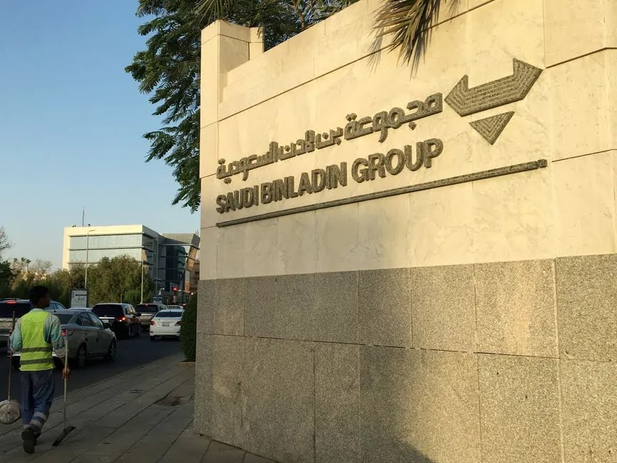 🔴 بلومبرغ

الحكومة السعودية تسيطر على "مجموعة بن لادن" بنسبة 86٪ من أسهمها

قالت الشركة في بيان إن القرار أقر بالإجماع خلال الجمعية العمومية غير العادية التي عقدت الأحد، موضحة أن الديون المستحقة للوزارة تم تحويلها إلى أسهم، ما يرفع حصة وزارة المالية إلى 86.38% من 36% حالياً..