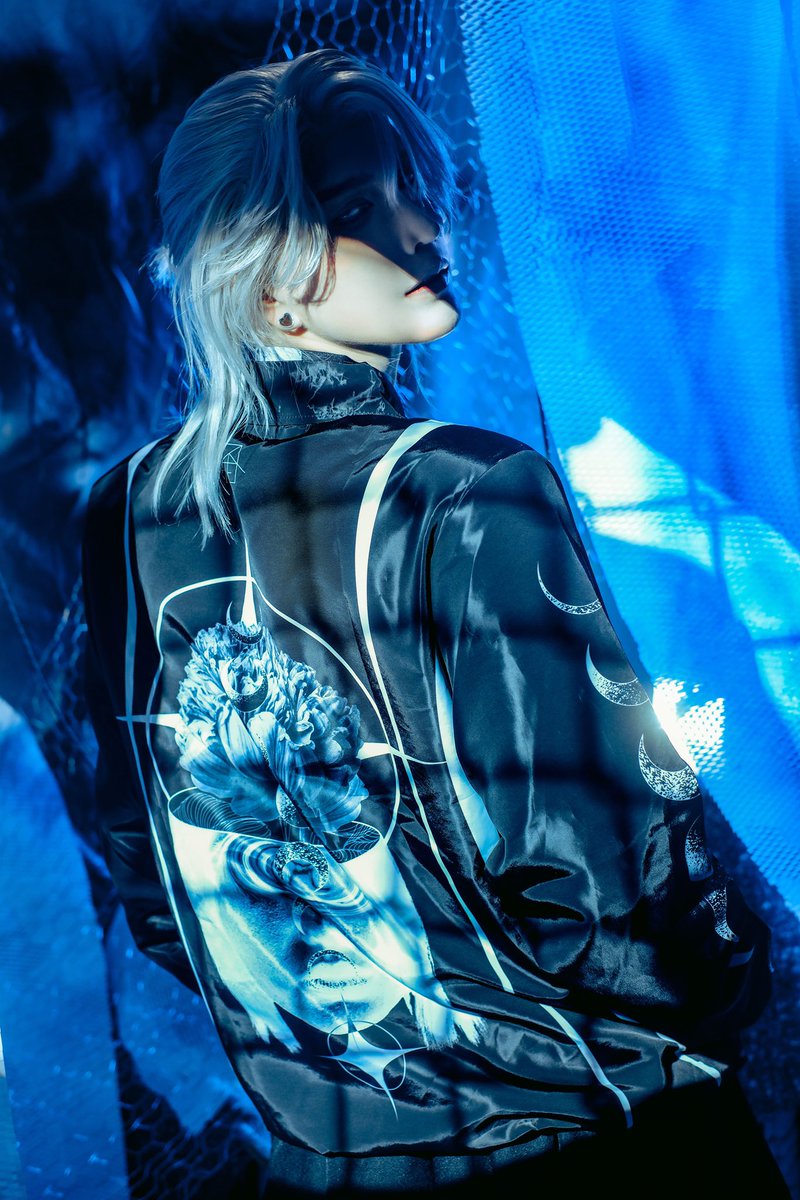 ___hizumi___'s tweet photo. ▼歪hizumi 新作追加公開

「思考と玲夜のコーチジャケット」

▼ストア
https://t.co/igfgp9BWOv

model：@ZIII_FROM_ZUMI 
Photo：@neru_photo https://t.co/WyqDuO0TY3