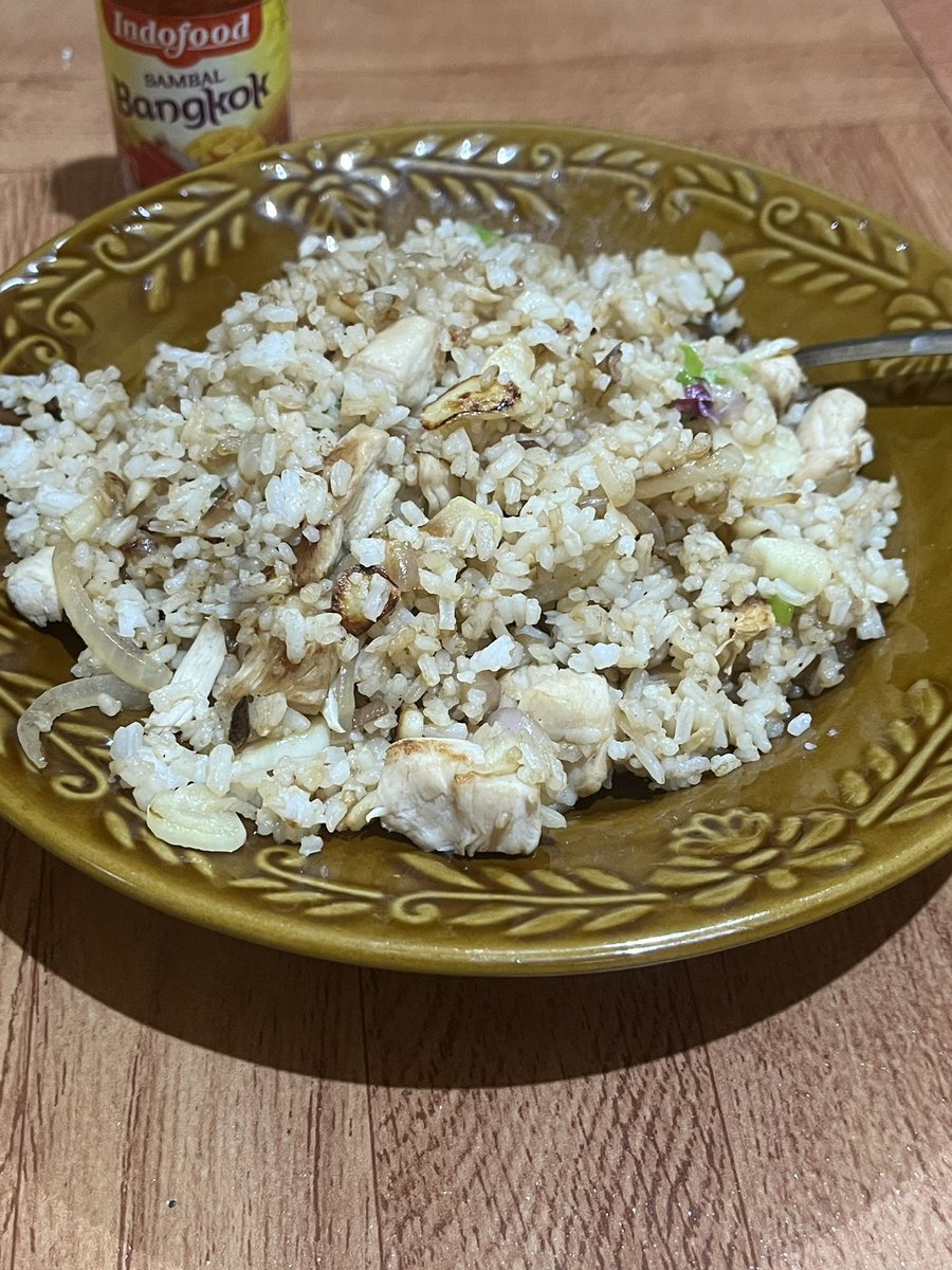 careshitz's tweet image. nasi kenyang