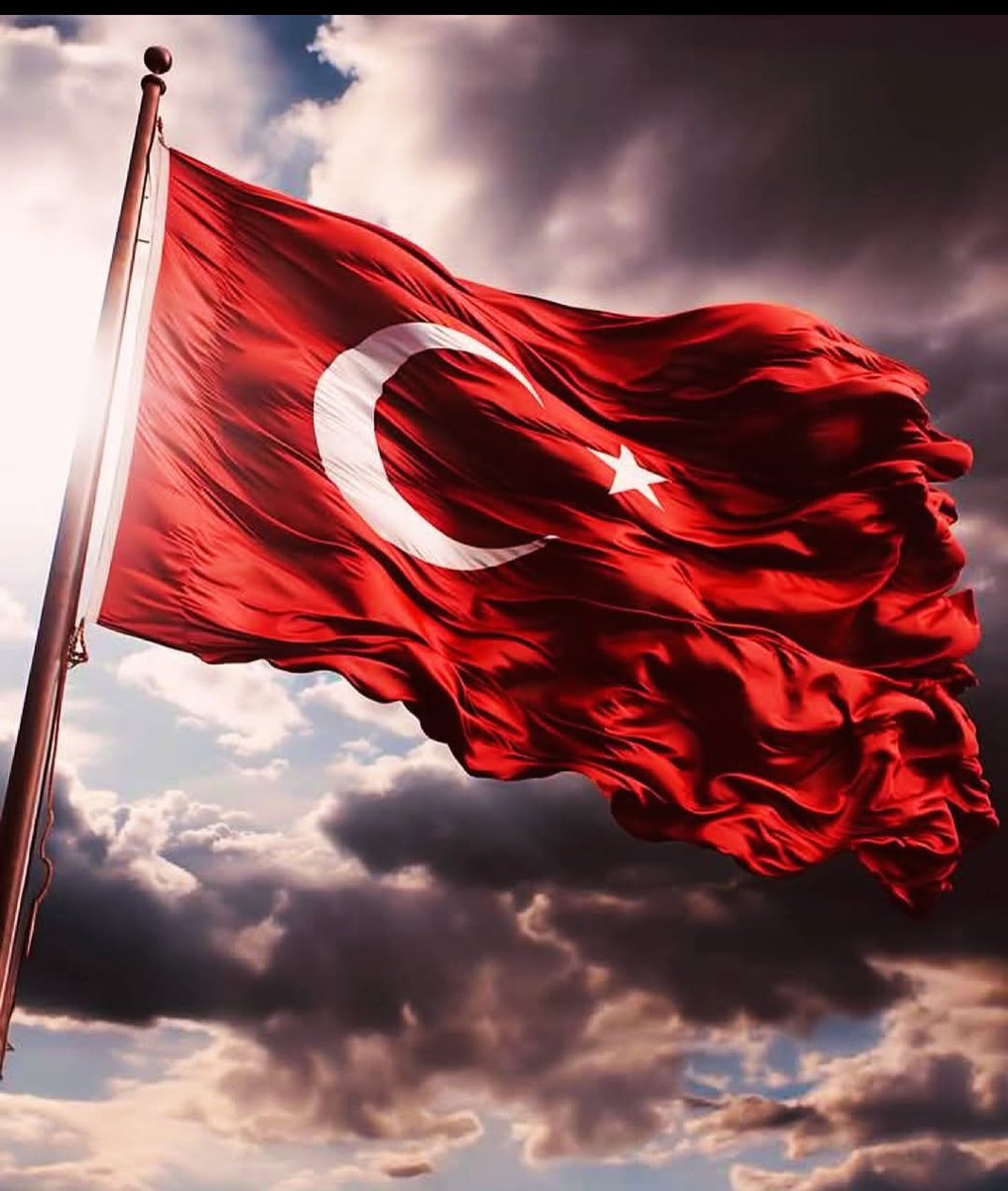 galo72's tweet photo. #Yalova
Yalova’da DEAŞ’lı teröristler tarafından şehit edilen kahramanlarımız:

🇹🇷 Polis Memuru İlker Pehlivan
🇹🇷 Polis Memuru Turgut Külünk
🇹🇷 Polis Memuru Yasin Koçyiğit

Vatan onlara minnettardır. https://t.co/iqVKhNwXCN