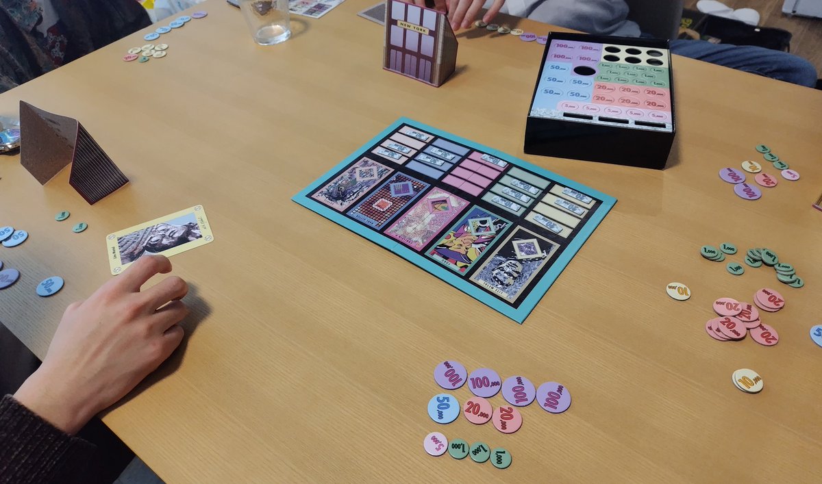 毎年恒例のボードゲーム合宿(with大学時代の友人)に参加していました。

休みを満喫している感じがします。