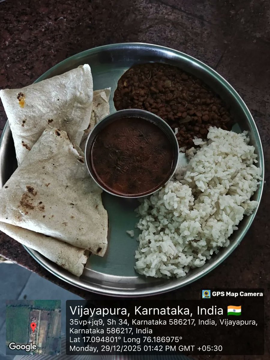 Krcrs452's tweet photo. Lunch #SocialAudit_SWDMeals #SocialWelfare_Karnataka https://t.co/3Ub61y6k0S