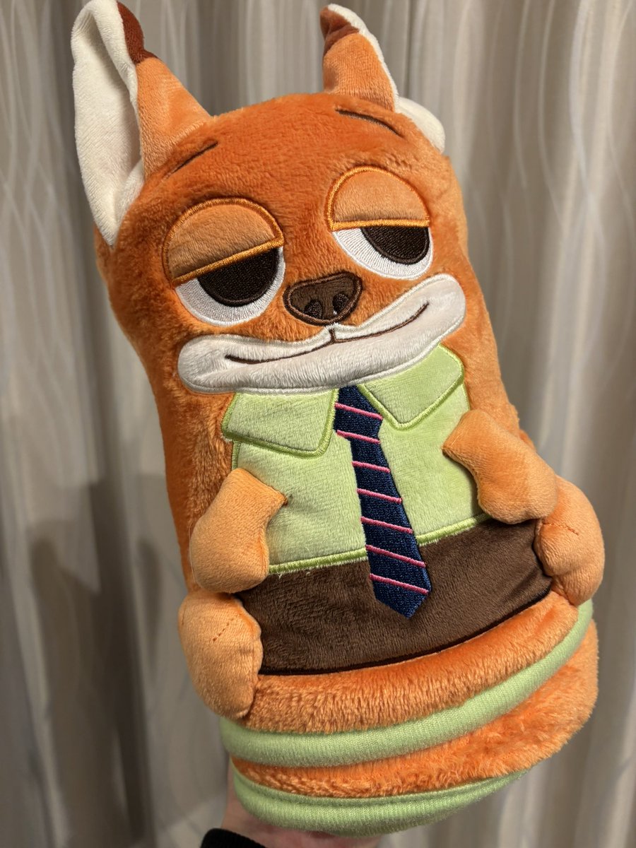 ニック好きな人はコストコへ急げ🦊 (ブランケット100×140)
