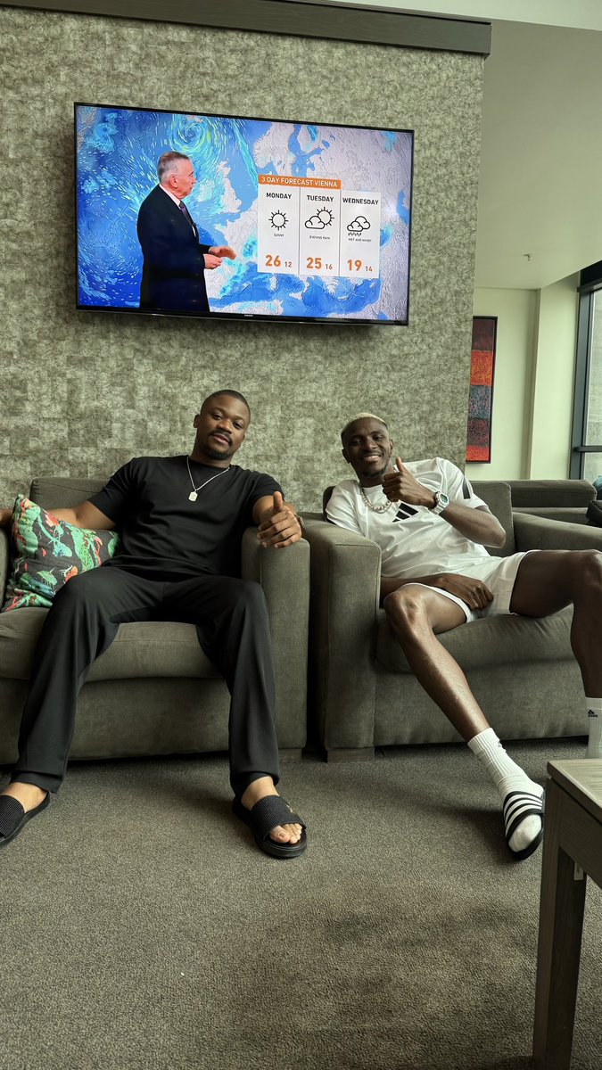slay_jimmy's tweet photo. Before I got to know and meet Osimhen, I always thought he was wicked 😂 but that was just because of his gladiator personality on the pitch. This brother is the most humble and down to earth human you’d ever meet. 

Happy 27th Osim! ❤️ https://t.co/m8hOP3VEOl