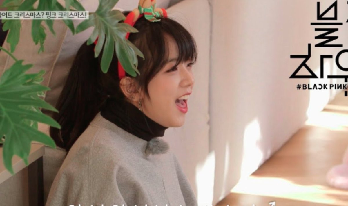 AboutMusicYT's tweet photo. 8 years ago today, BLACKPINK premiered BLACKPINK House. https://t.co/KASXjiVvw0