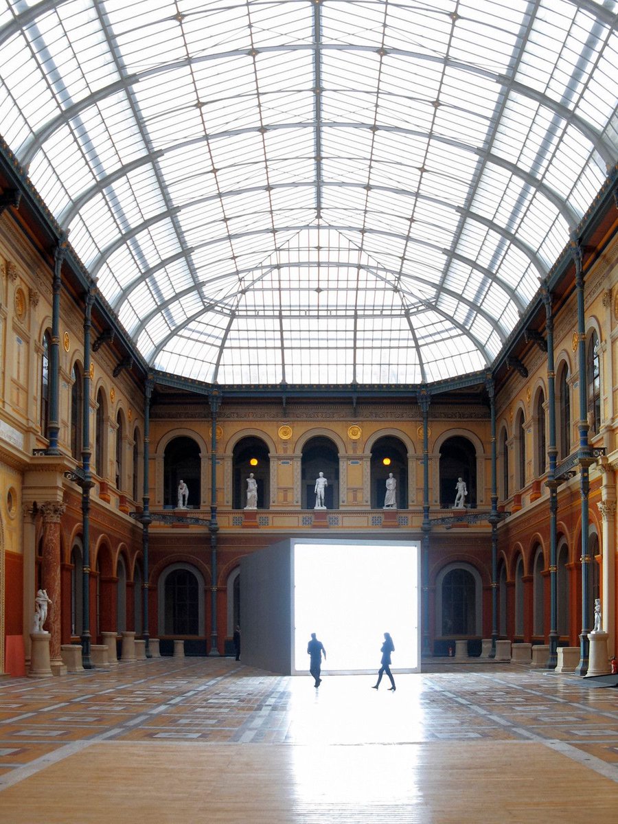 アルフレド・ジャーの個展「あなたと私、そして世界のすべての⼈たち」が、東京オペラシティ アートギャラリーで来年1月から開催
tokyoartbeat.com/articles/-/alf…

会期は2026年1⽉21⽇〜3⽉29⽇。広島で展示された⼤型作品をはじめ、初期から代表作、新作まで、作家が半生を振り返りながら構成した展覧会