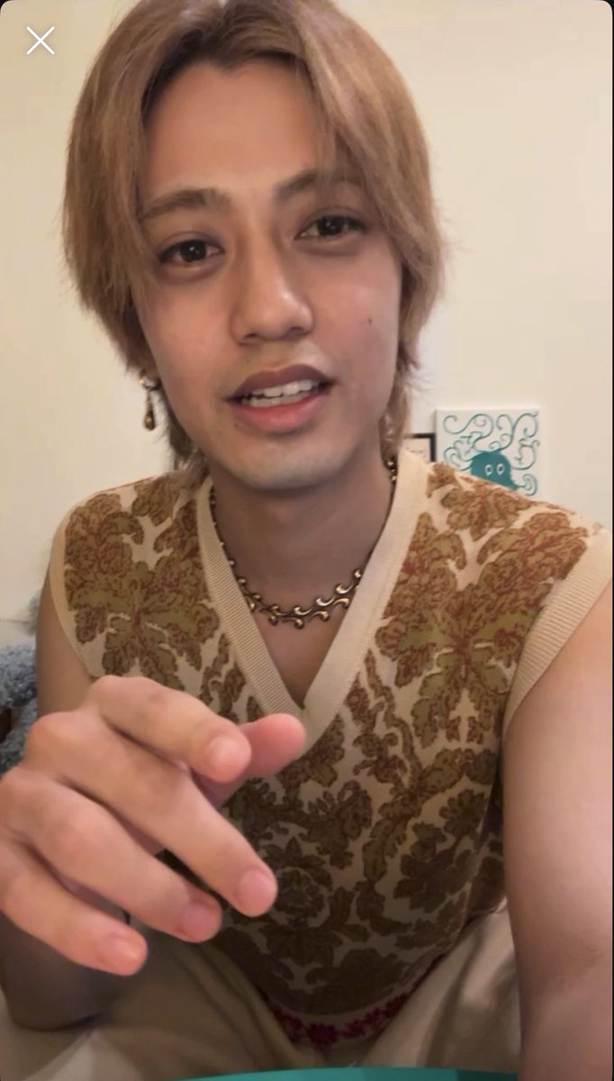 hashigodakait's tweet photo. 今年も1年たくさんのしあわせをくれてありがとう
ｱｲｼﾃﾙ💛

#髙橋海人_Instagram https://t.co/V1iWDEyzDs