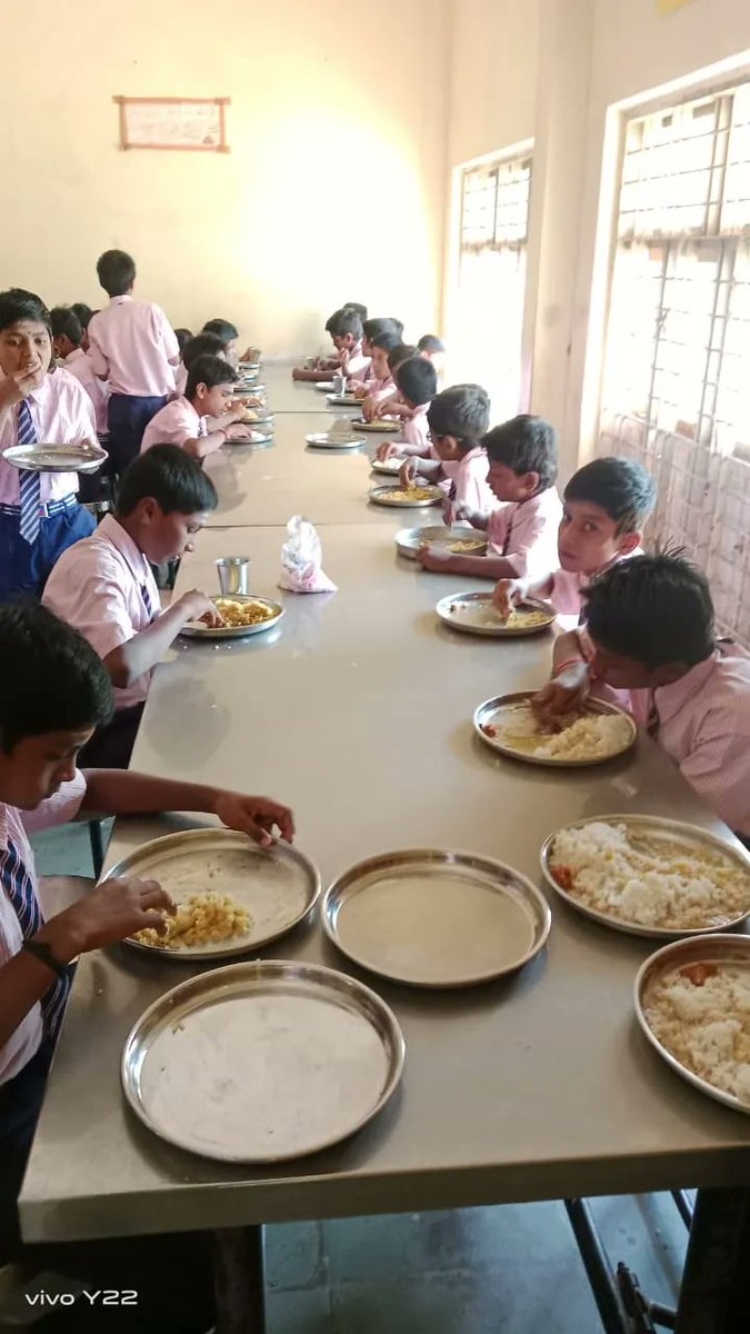 Lunch photos #SocialAudit_SWDMeals #SocialWelfare_Karnataka