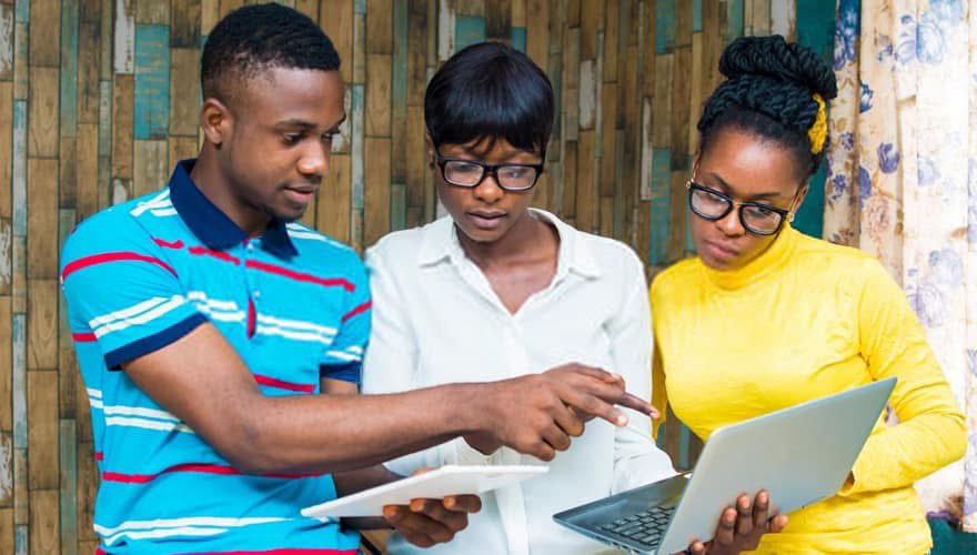 UCAD_Senegal's tweet image. #DIGITALISATION 🎓 

Découvrez le Centre Étudiant de l’UCAD : un outil novateur, accessible et interactif ! 

Le #CentreÉtudiant de l’Université Cheikh Anta Diop de Dakar révolutionne l’expérience universitaire !

Une plateforme innovante, 100 % accessible et hautement