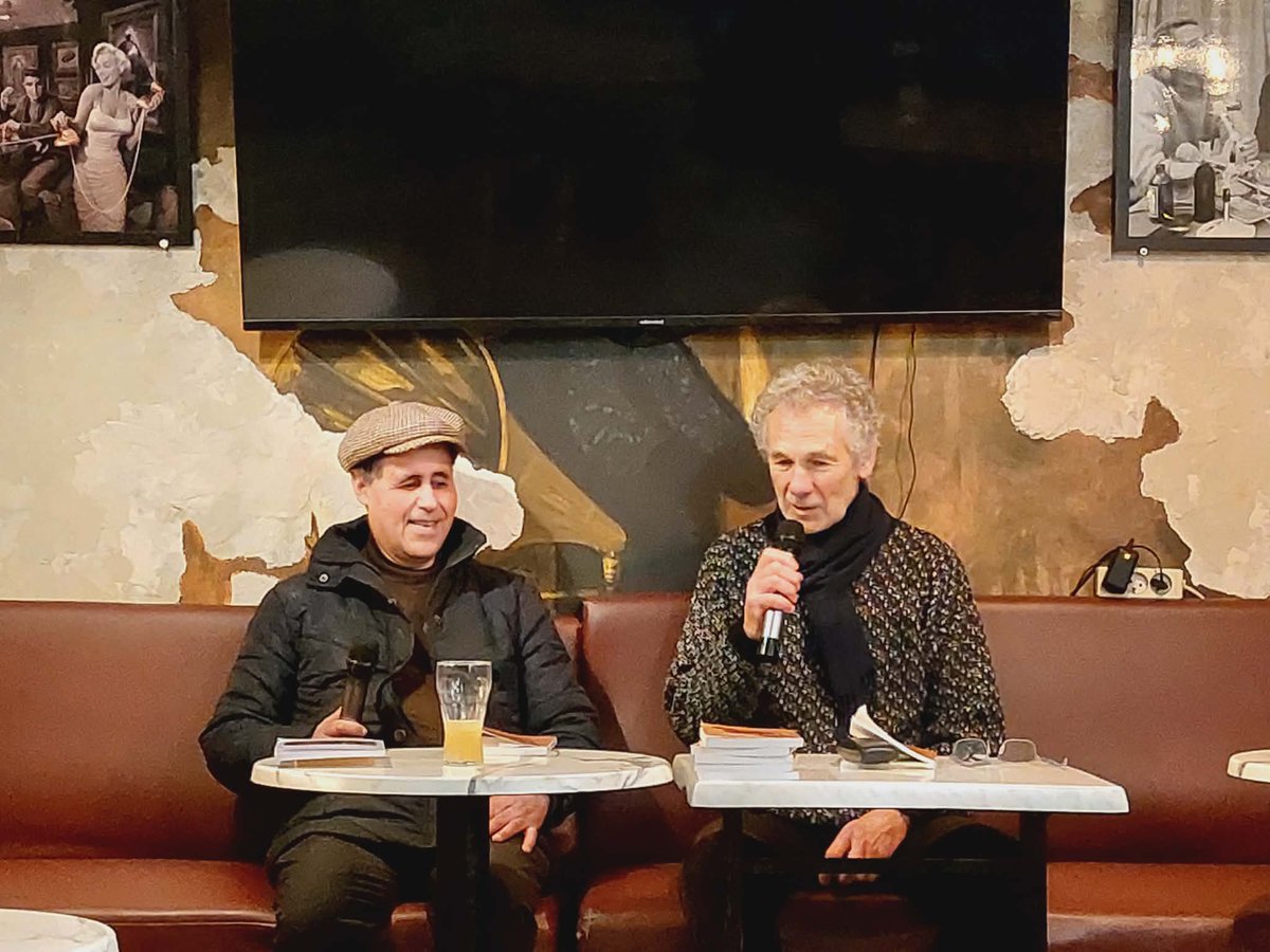 Nous avons organisé, hier, avec Bernard d'Amotta, le 305e café littéraire parisien de l'Impondérable. L'aventure continue dans une belle convivialité, dans une ambiance de fête avec du partage, du respect, de la bienveillance ( merci à Mack pour la photo )