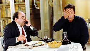 Dans les petites mesures qui passent en catimini pendant la période des fêtes : la sanction du cumul emploi-retraite
Je discutais ce matin avec un médecin retraité qui assurait 2 vacations dans un centre de santé municipal.
Il va devoir les arrêter !
Nos gouvernants sont des