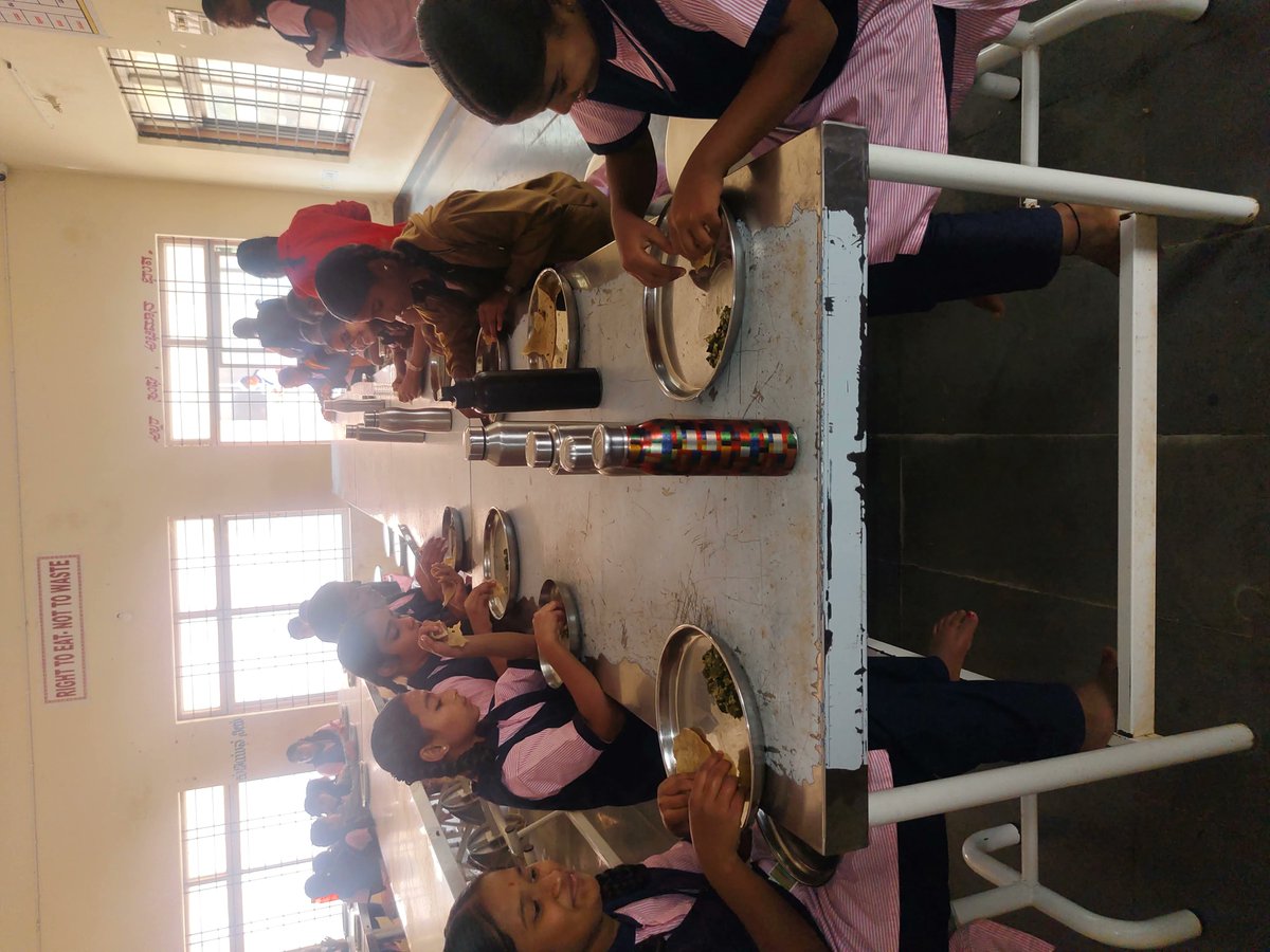 KRCRS4931's tweet photo. Dinner  #SocialAudit_SWDMeals #SocialWelfare_Karnataka https://t.co/gJ0rSh3pdn