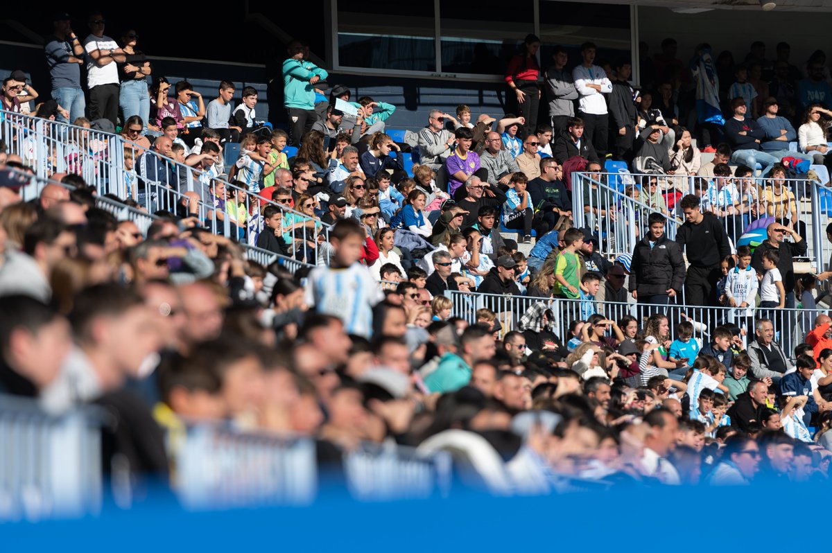 🆕 Debido a la alta demanda de público para el entrenamiento de puertas abiertas de esta tarde, 𝘀𝗲 𝗮𝗯𝗿𝗶𝗿𝗮́ 𝗹𝗮 𝗣𝗨𝗘𝗥𝗧𝗔 𝟭 para los aficionados que no pudieron conseguir entradas.

¡Nos vemos esta tarde, malaguistas! 💙