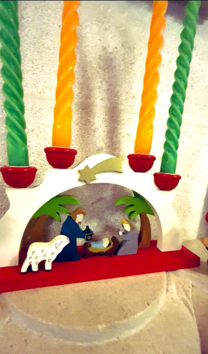 I like it because of the palm trees 🌴🌴