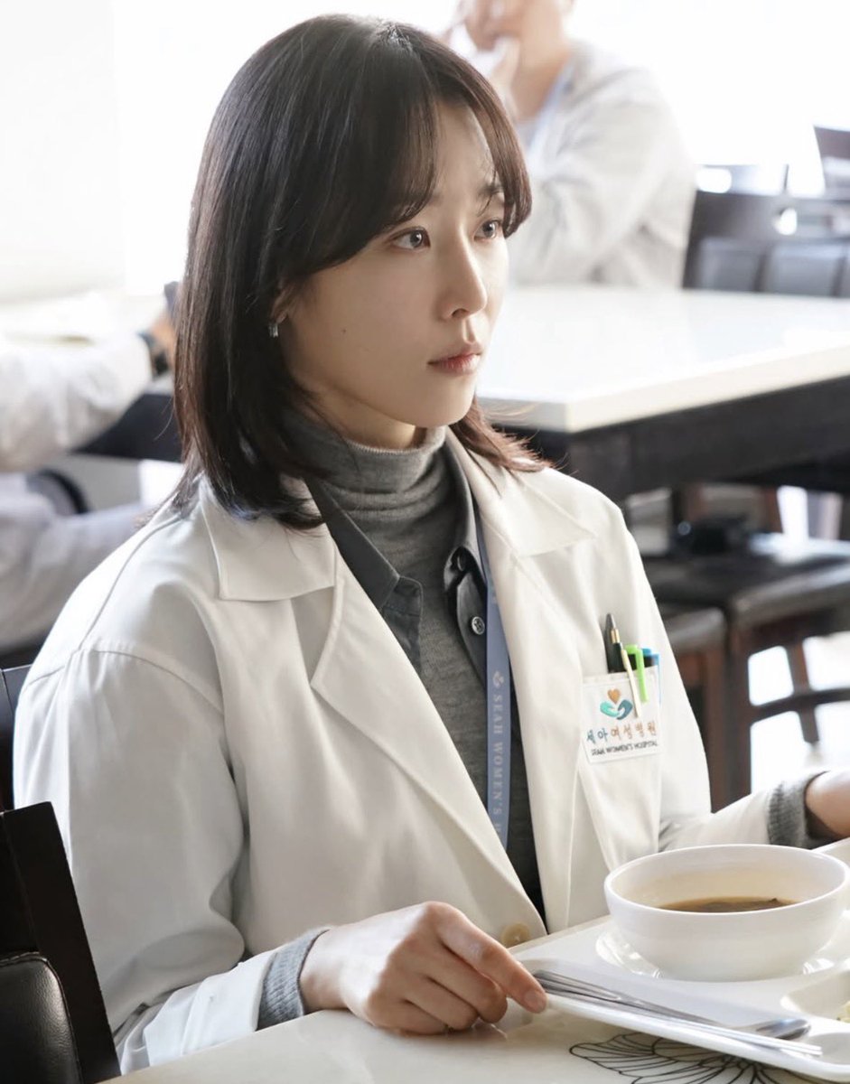 oqanke's tweet photo. 서현진 미친듯... 그러니까 지금 이 사이에 9년이.. 있다는 거지.. https://t.co/CCmcfV7aoP