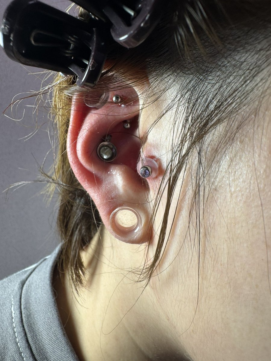 96Olver_pf's tweet photo. .
インナーコンク2g
ダーマルパンチ
#painfactory 
#ダーマルパンチ
#インナーコンク
#ピアス
#piercing https://t.co/5XUajq99XP