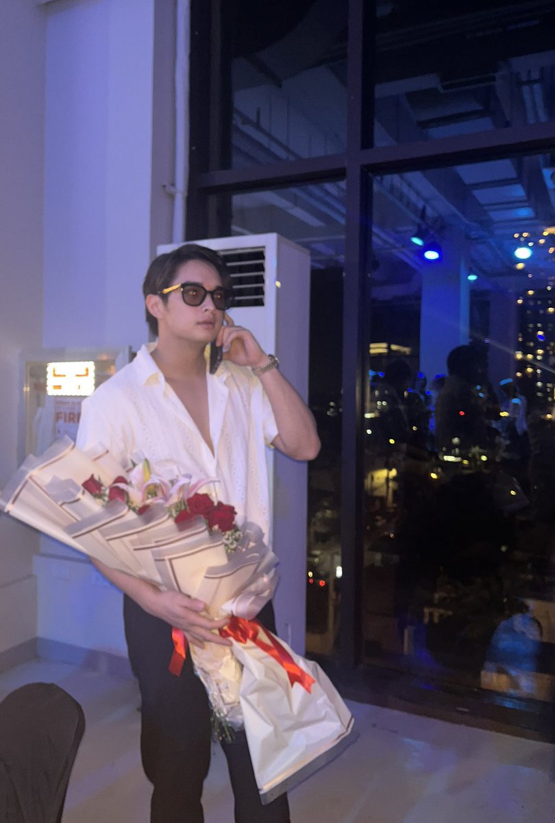 ultbrey's tweet image. oh take me back to the start

SACLY IS BACK

#AOTDOnVivaTVYouTubeChannel
#AvenuesOfTheDiamond
#LanceBrey