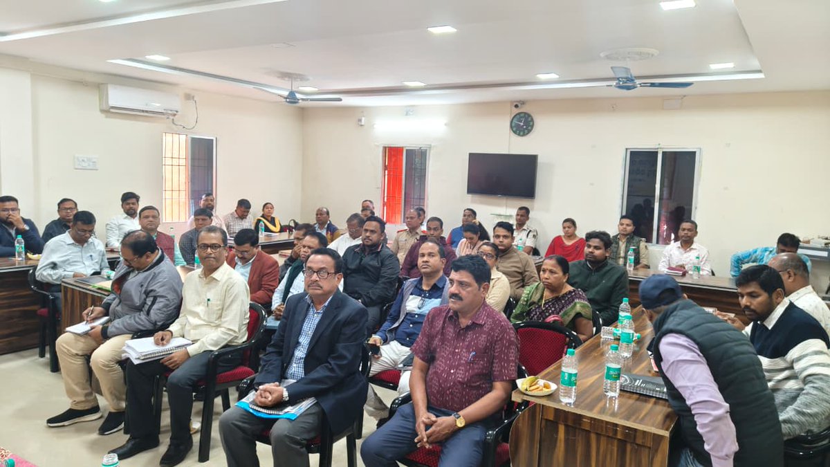 Collector & DM, Balangir tweet media