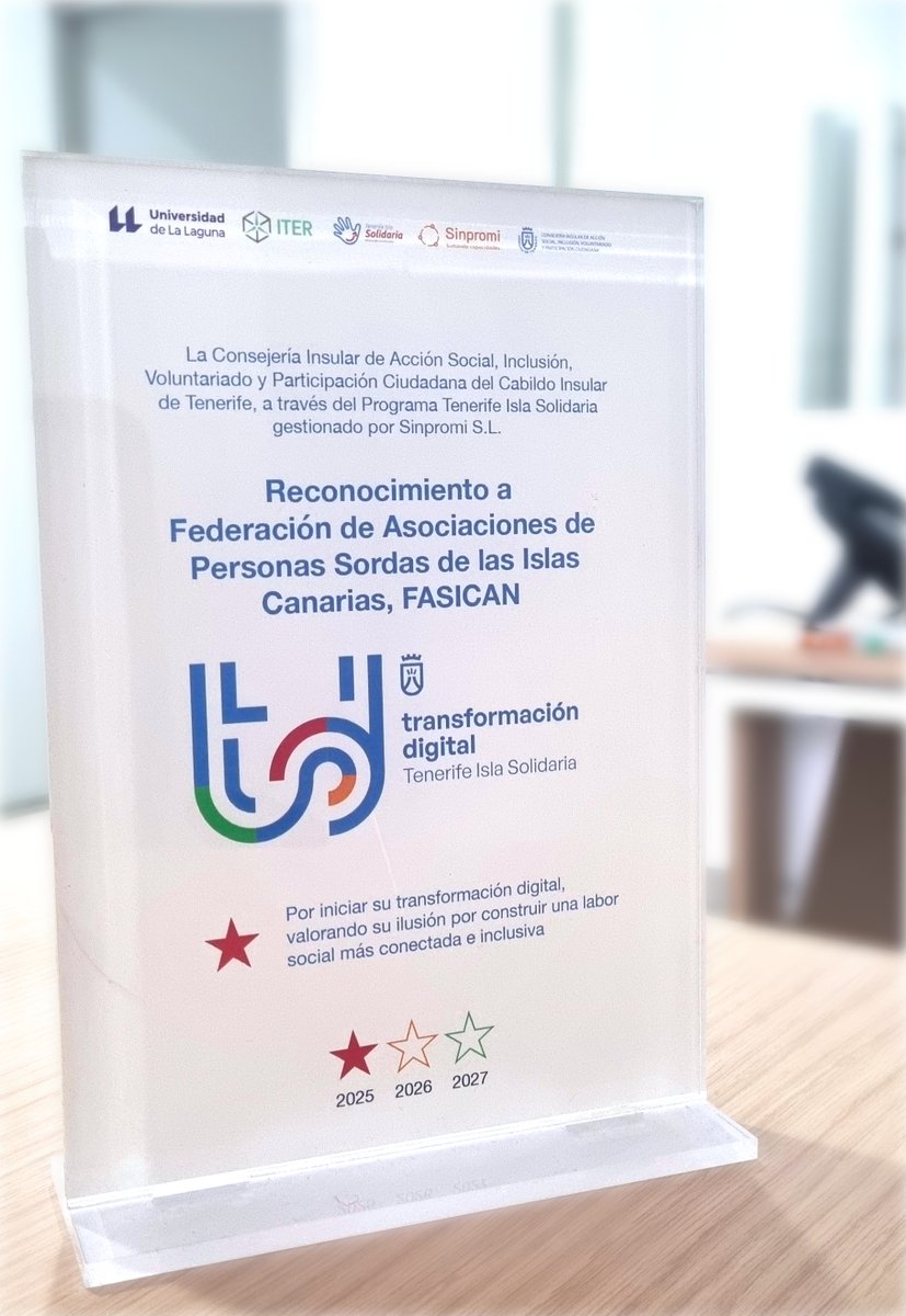Desde el proyecto “Red de servicios básicos en la 
Hemos recibido el Reconocimiento por parte del Proyecto de Transformación Digital del Programa Tenerife Isla Solidaria, un impulso para continuar creando soluciones más accesibles para las personas sordas. 🌟