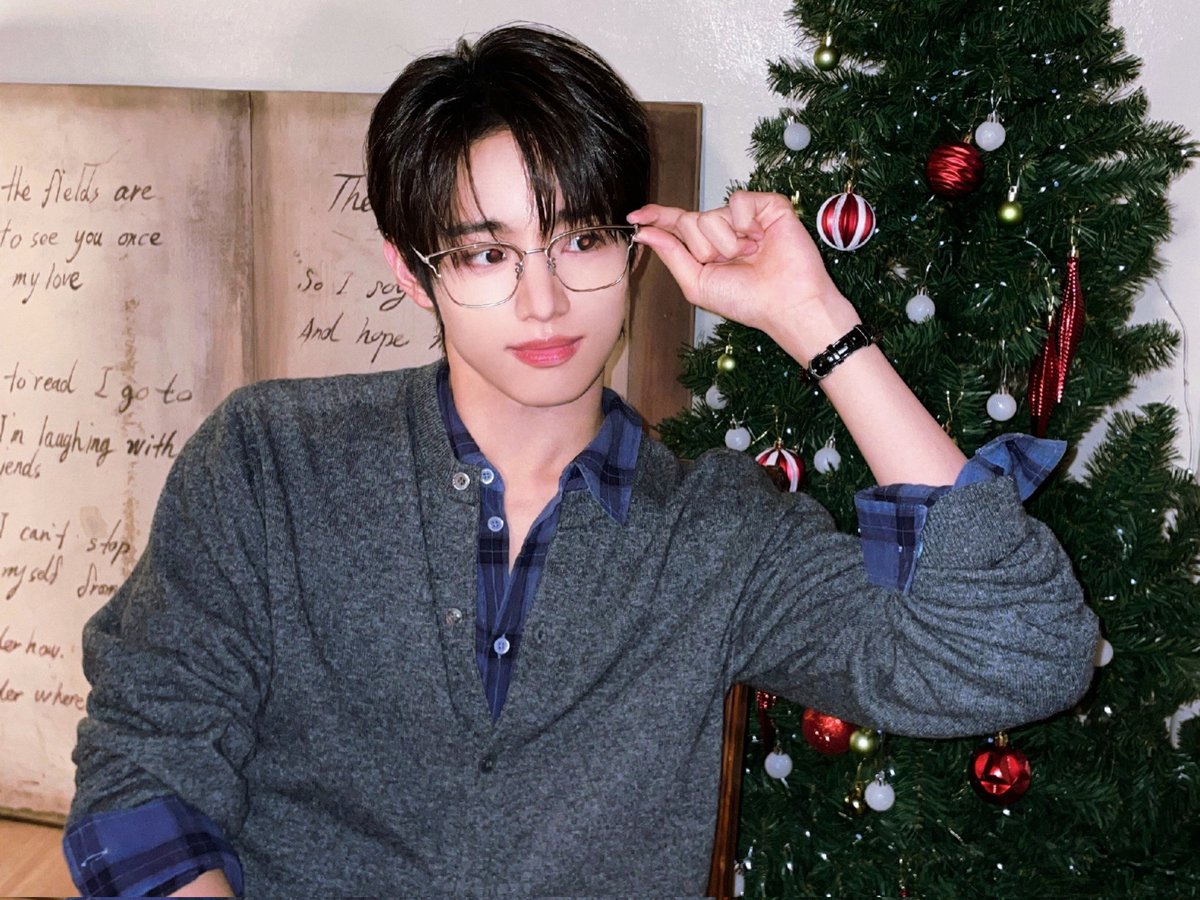 daengdeul's tweet image. #seochujjang 🎄🎁❤️