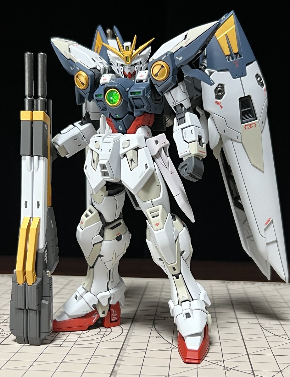 オリジナルカラーで塗装したガンプラ大集合