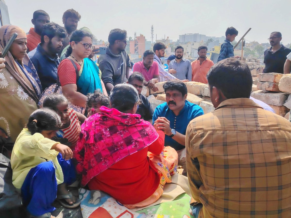 'My English may be broken, but the cause I represent is not'
- Comrade AK Gopalan in the parliament (May 19, 1952).